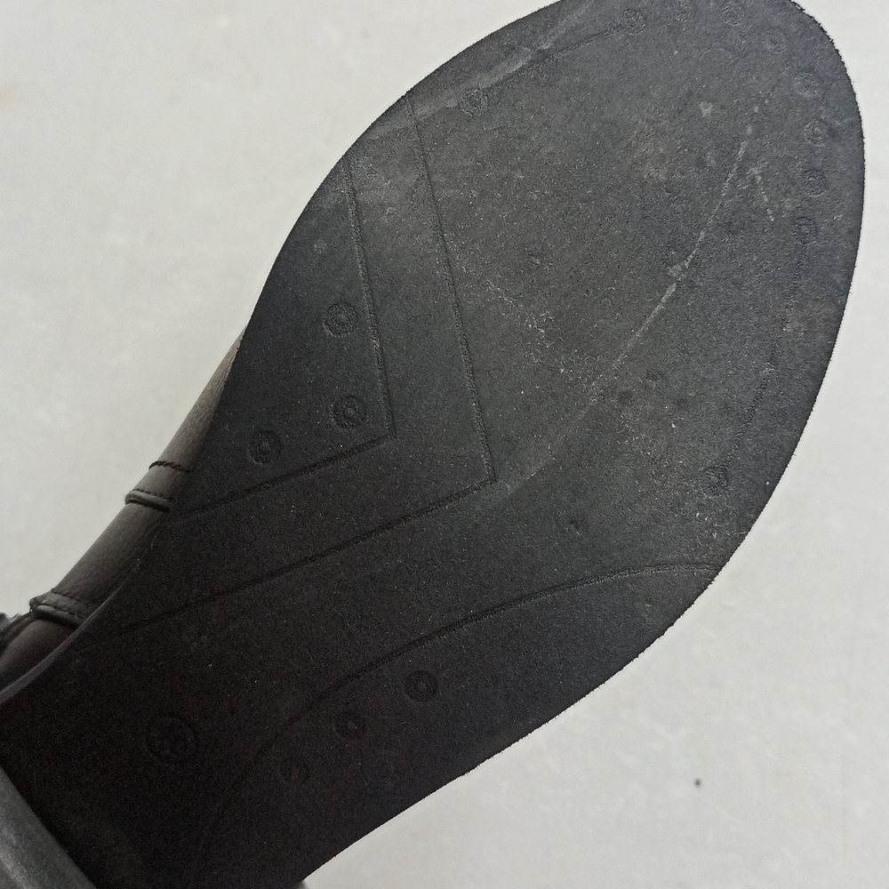 Long Shoes - Picture 6 of 10